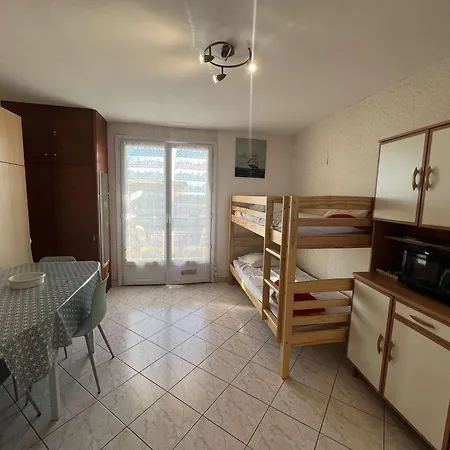 Abordable Pour 4 Personnes Avec Balcon Pres De La - Fr-1-701-85 *